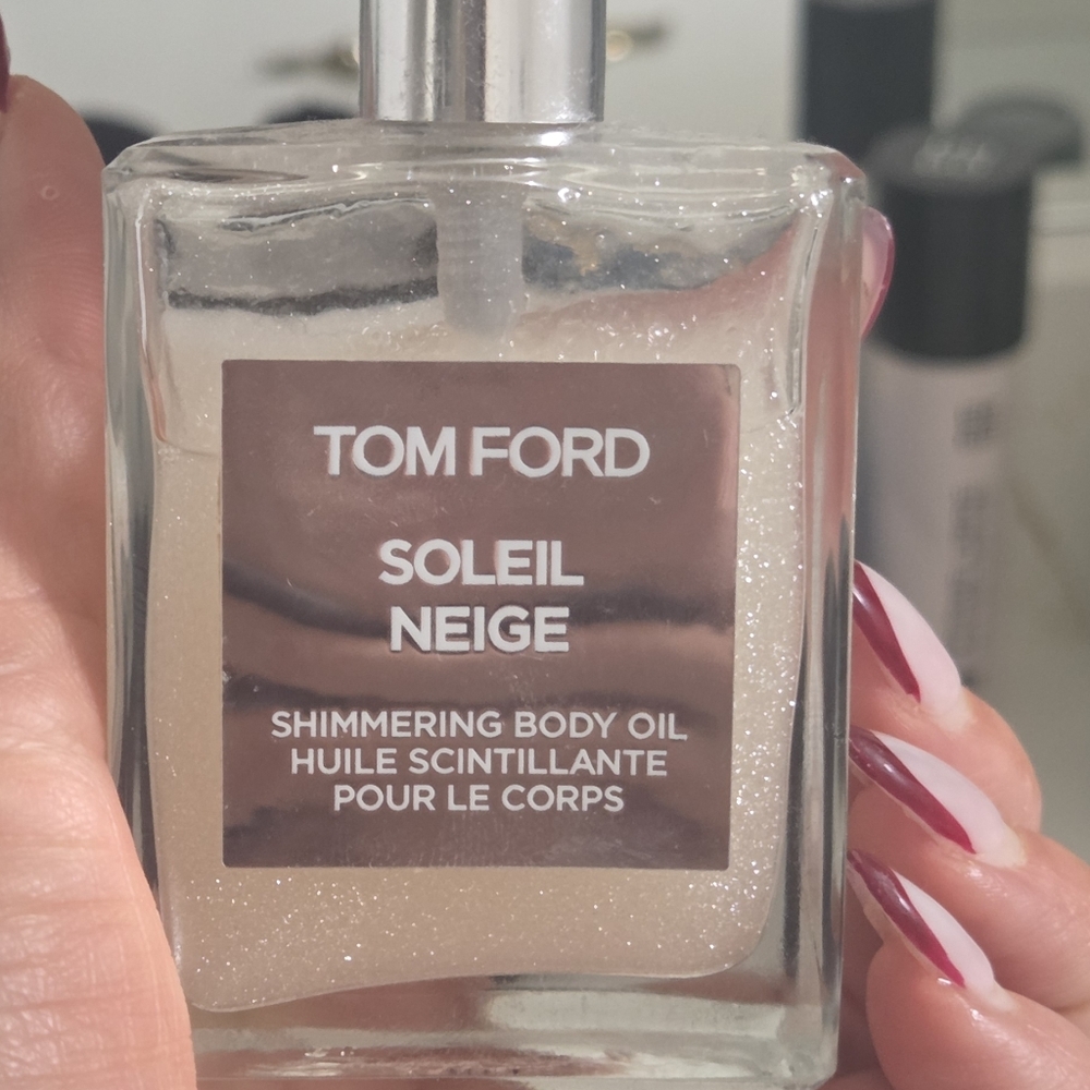 Tom Ford Soleil Neige Shimmering Body Oil